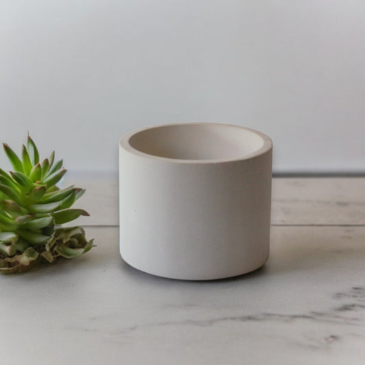 MODERN CONCRETE PLANTER